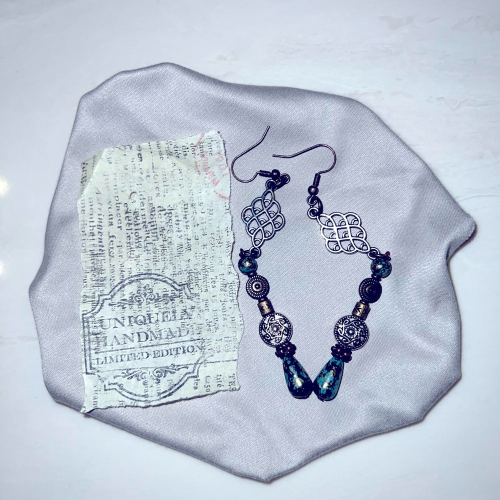 Londonerus Unique Handcrafted Limited Edition DangleEarrings,NEVER WORN,3”L,Boho